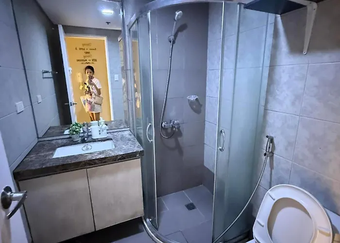 1br With Balcony Near Moa,parqal,solaire * Manila