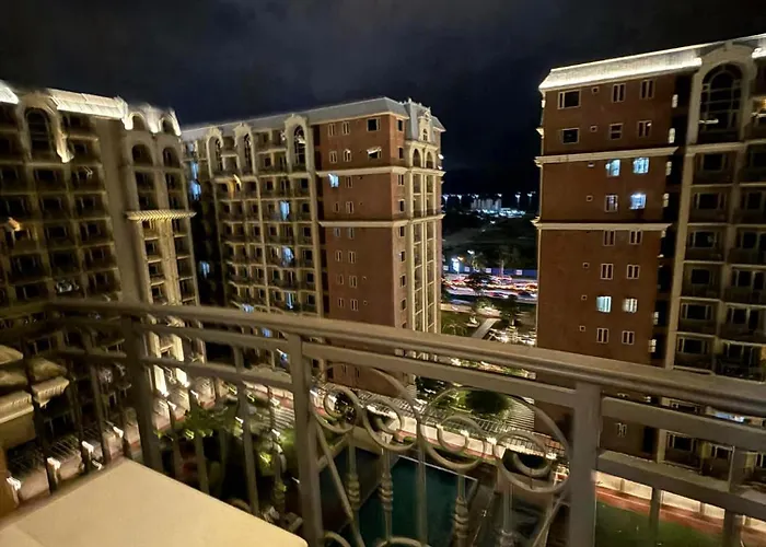 Apartahotel 1br With Balcony Near Moa,parqal,solaire *
